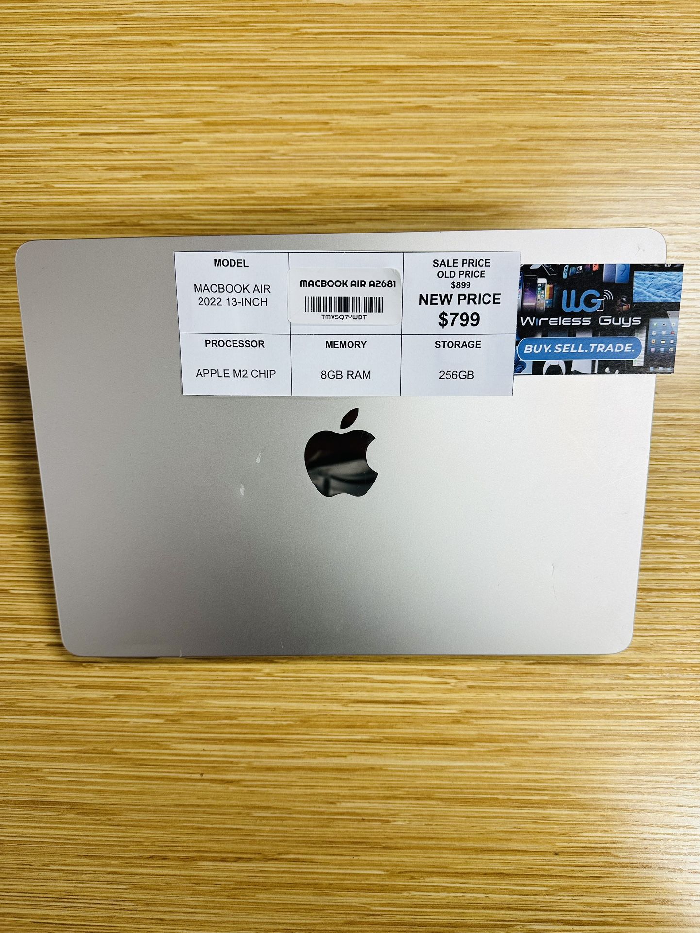 ON SALE APPLE MACBOOK AIR 2022 13-INCHES