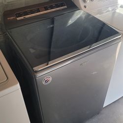 Like New Whirlpool Glass Top Large Capacity Top Load Washer With Agitator 