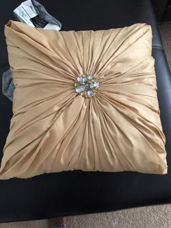 Decorative pillow