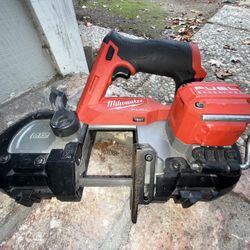 Milwaukee M12 FUEL Compact Band Saw 