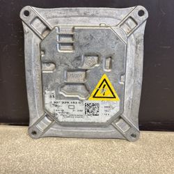BMW E90 E60 Xenón HID Ballast Control Module OEM.
