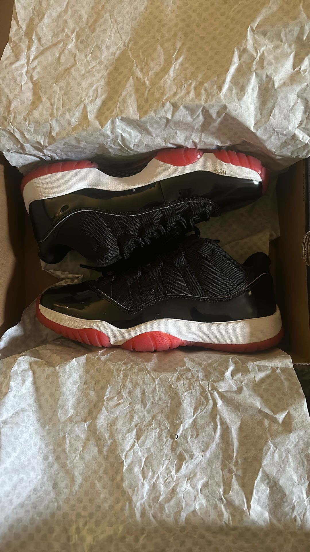 Jordan Low 11 Bred Size 8 Men $100