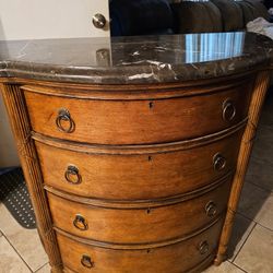 Four Drawer Dresser W/marble Top & Mirror 