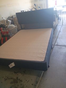 Queen bed head and frame FREE