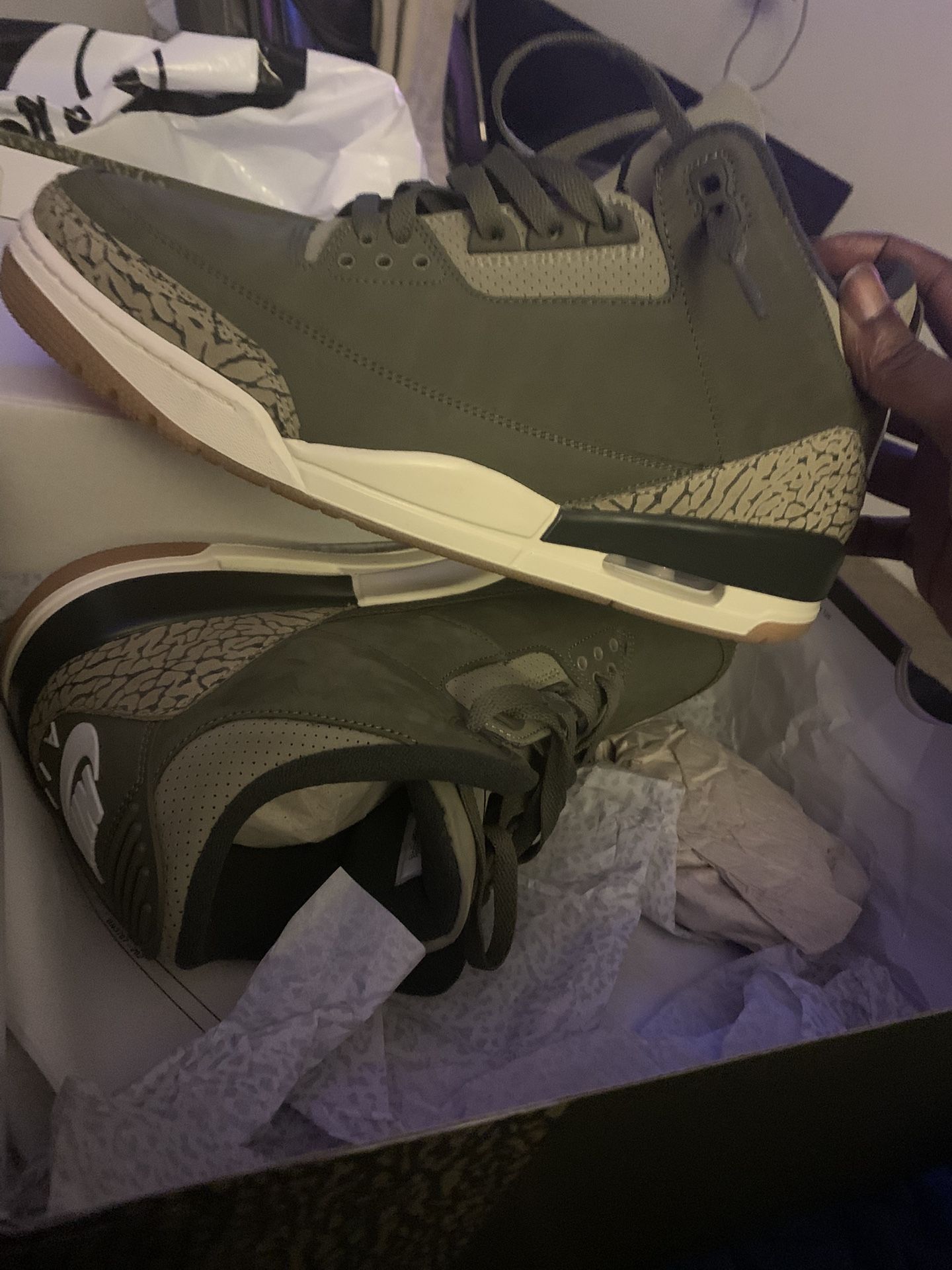 Jordan’s Olive 3’s