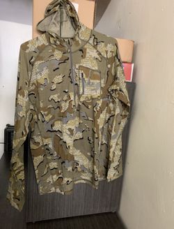 KUIU Ultra Merino 145 Zip-T Hoodie for Sale in Los Angeles, CA - OfferUp