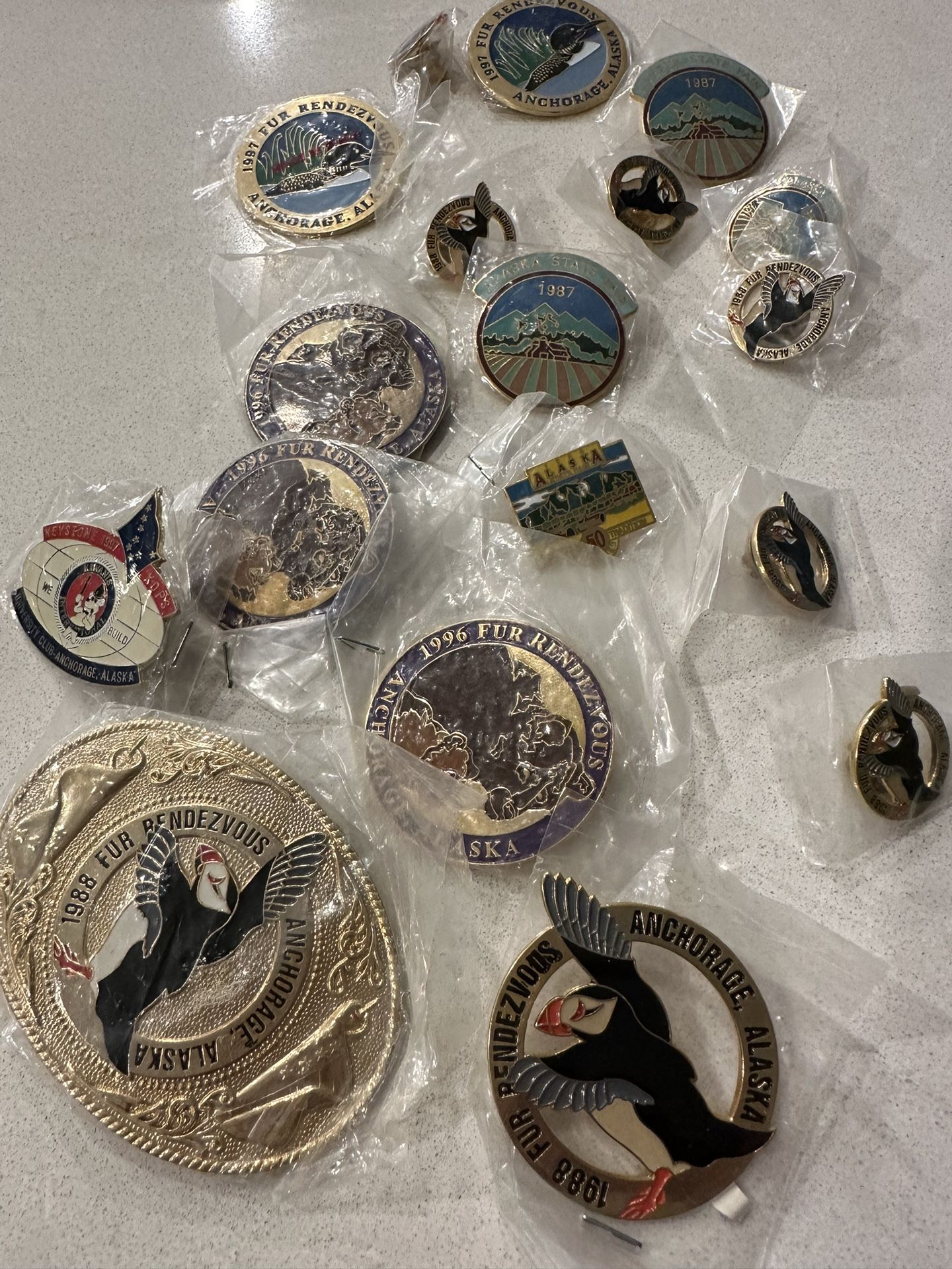 Lot Of Alaska Pins And One Buckle Fur Rendezvous