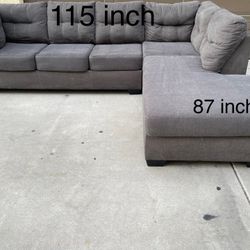 Sectional Couch 