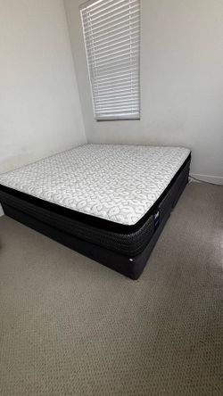 King Bed With Bed Boxes