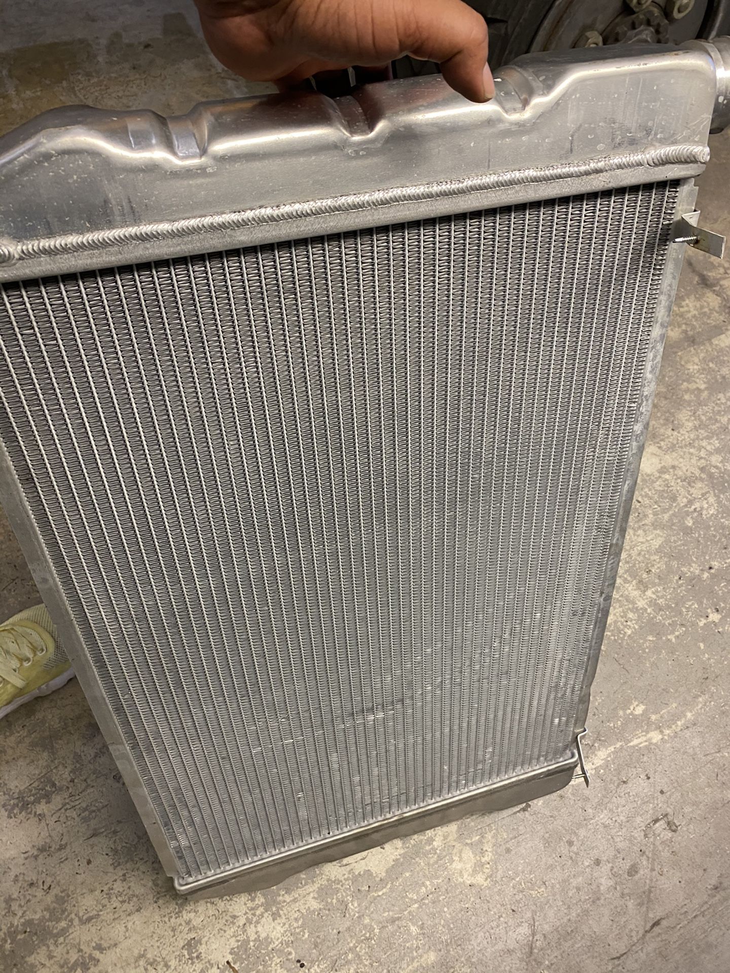 ALUMINUM RADIATOR & FAN SHROUD COMBO with HIGH OUTPUT DUAL FANS for Sale in Hialeah, FL OfferUp