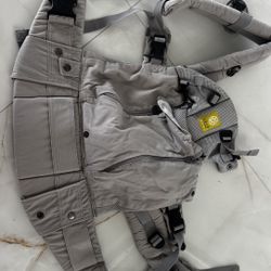 LÍLLÉbaby Complete Baby Carrier