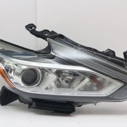 2018 Nissan Altima Headlight Oem 