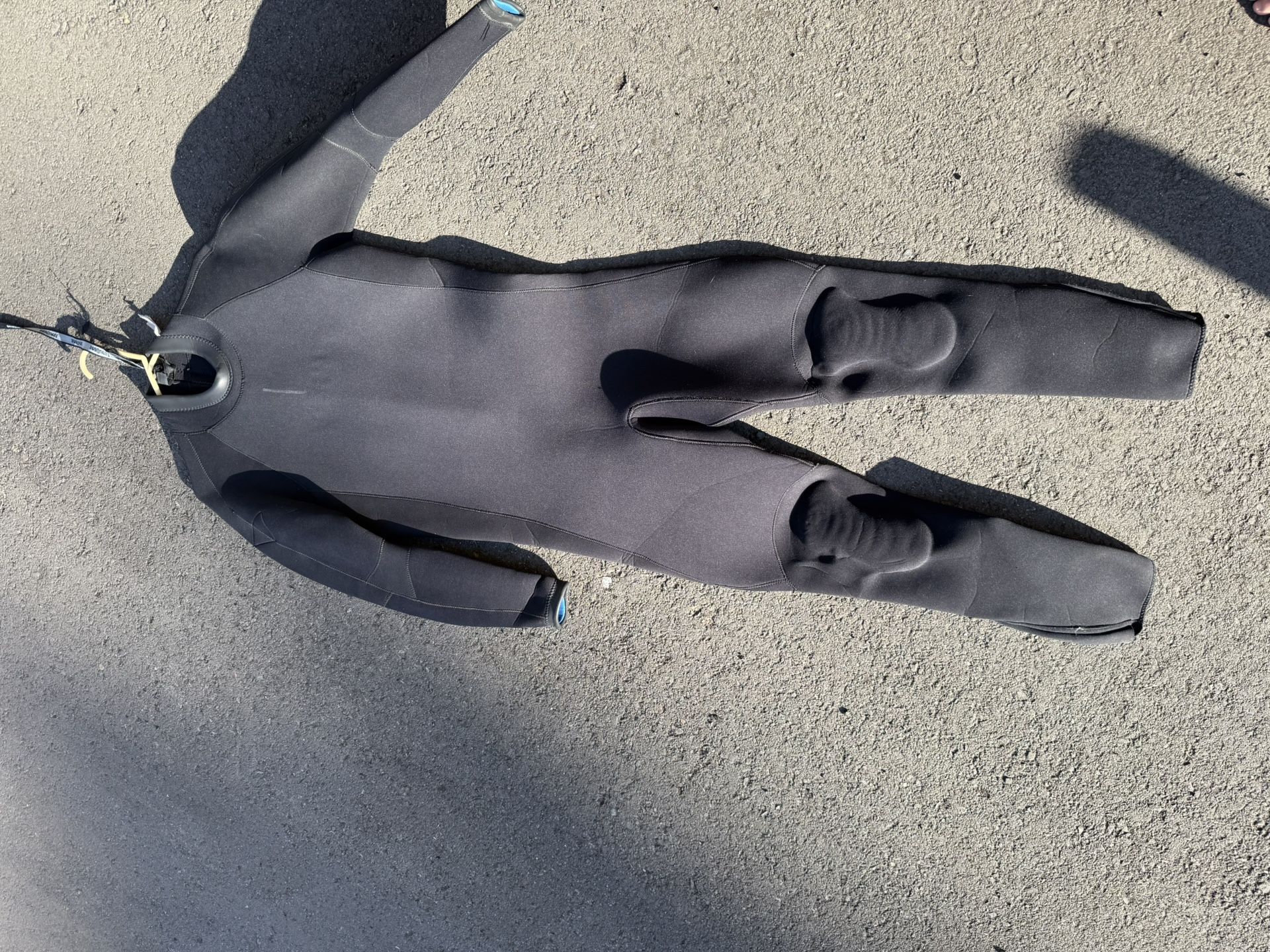 Large wet Suit 3mm