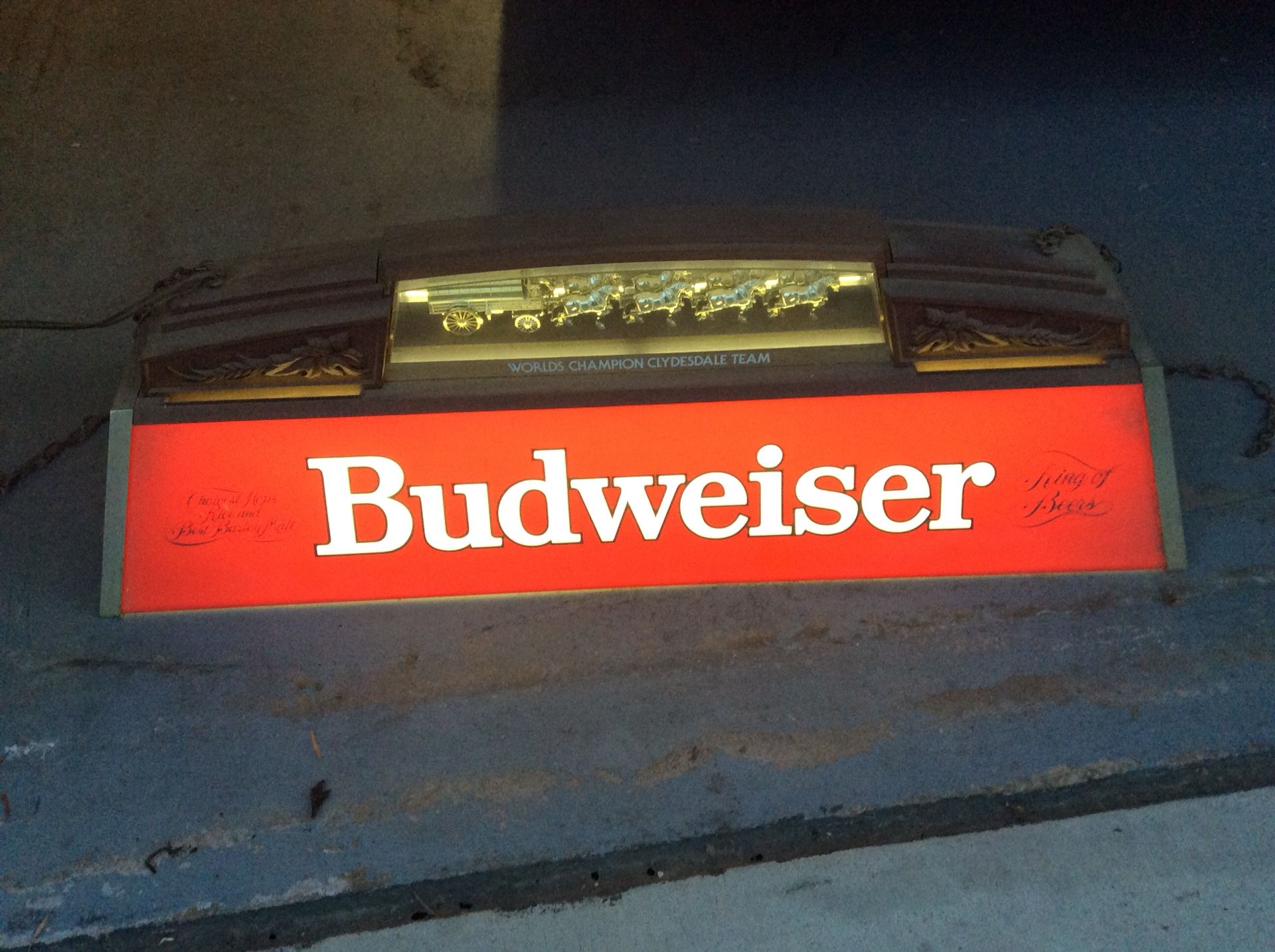 Vintage Budweiser Red Hanging Pool Table Light with Clydesdale Horses