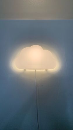 Cloud shape wall lamp