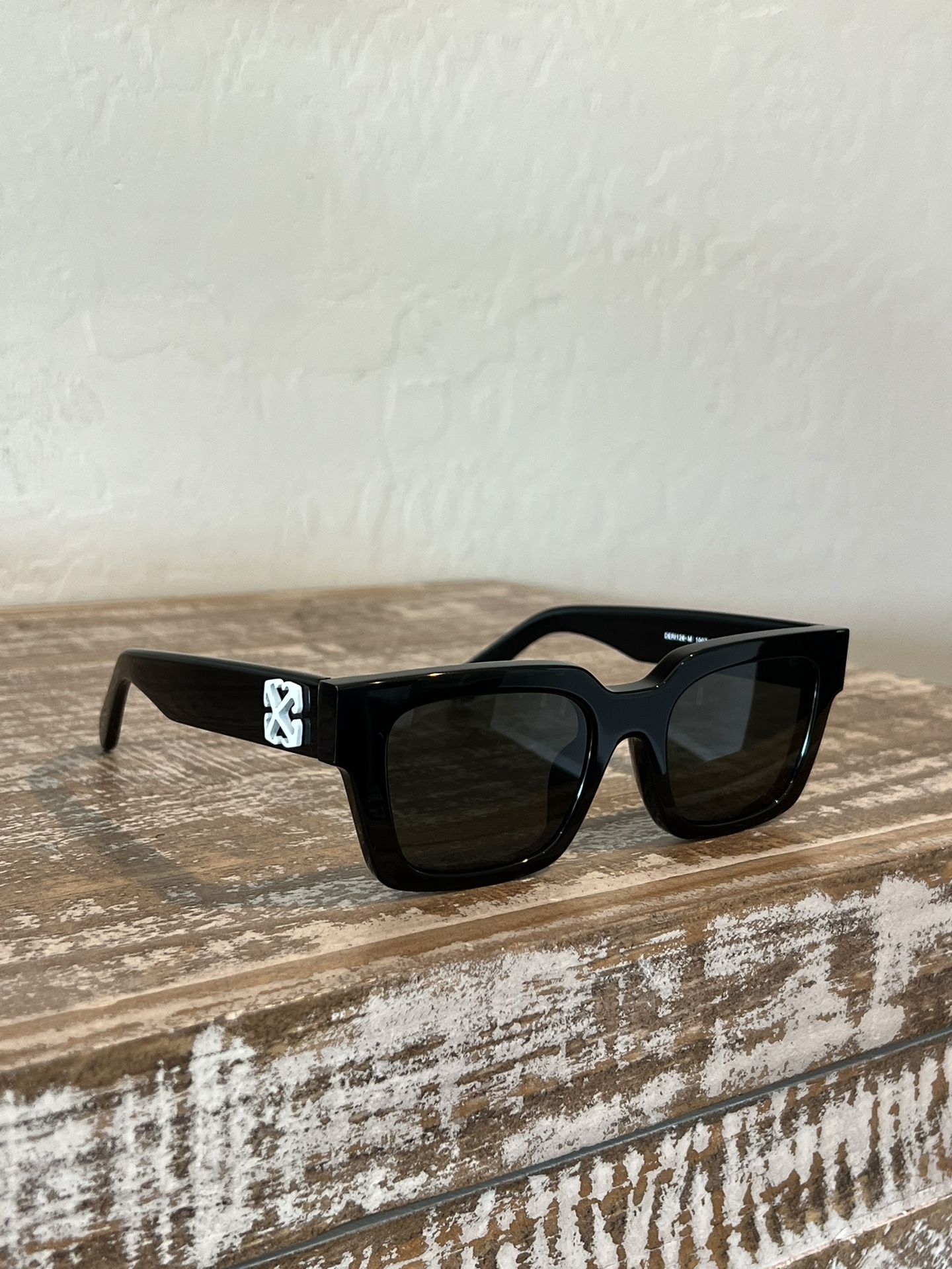 Offwhite Black Sunglasses 100