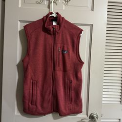 Patagonia Men's Red Better Sweater Fleece Vest 25880 Full Zip Size Medium