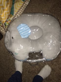 Tummy time pillow new
