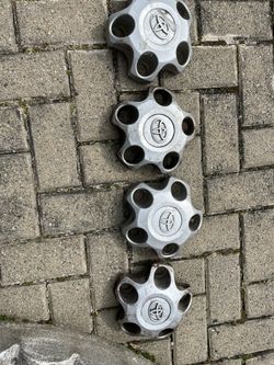 4 set Of Toyota truck center hub Cap 
