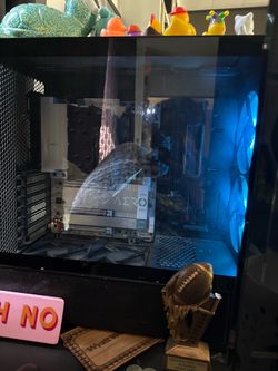 Pc,comes with keyboard