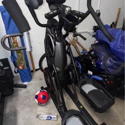 Bowflex M9 Elliptical 