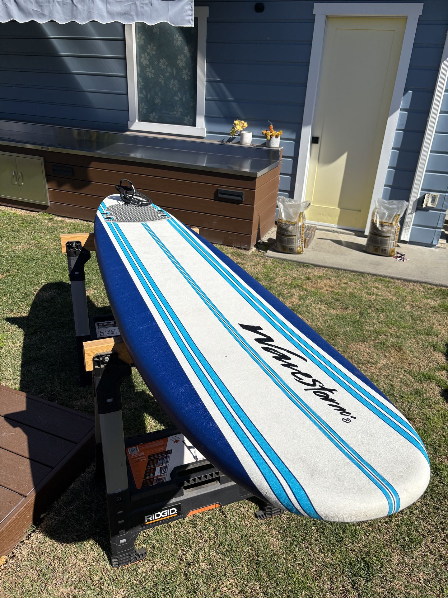 Wave storm beginner surfboard