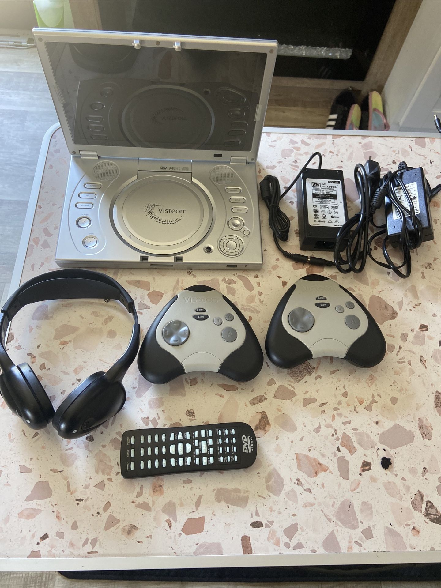 Visteon Gameboy Advance Dockable Entertainment System