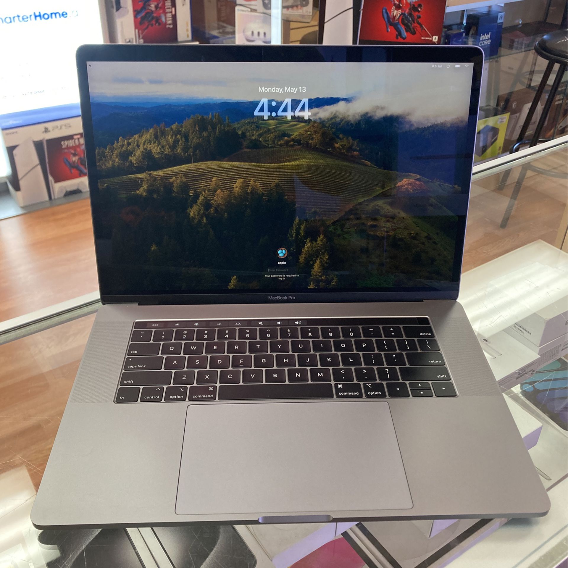 MacBook Pro 15” Core i9 32gb Ram 1Tb Ssd Super Laptop 
