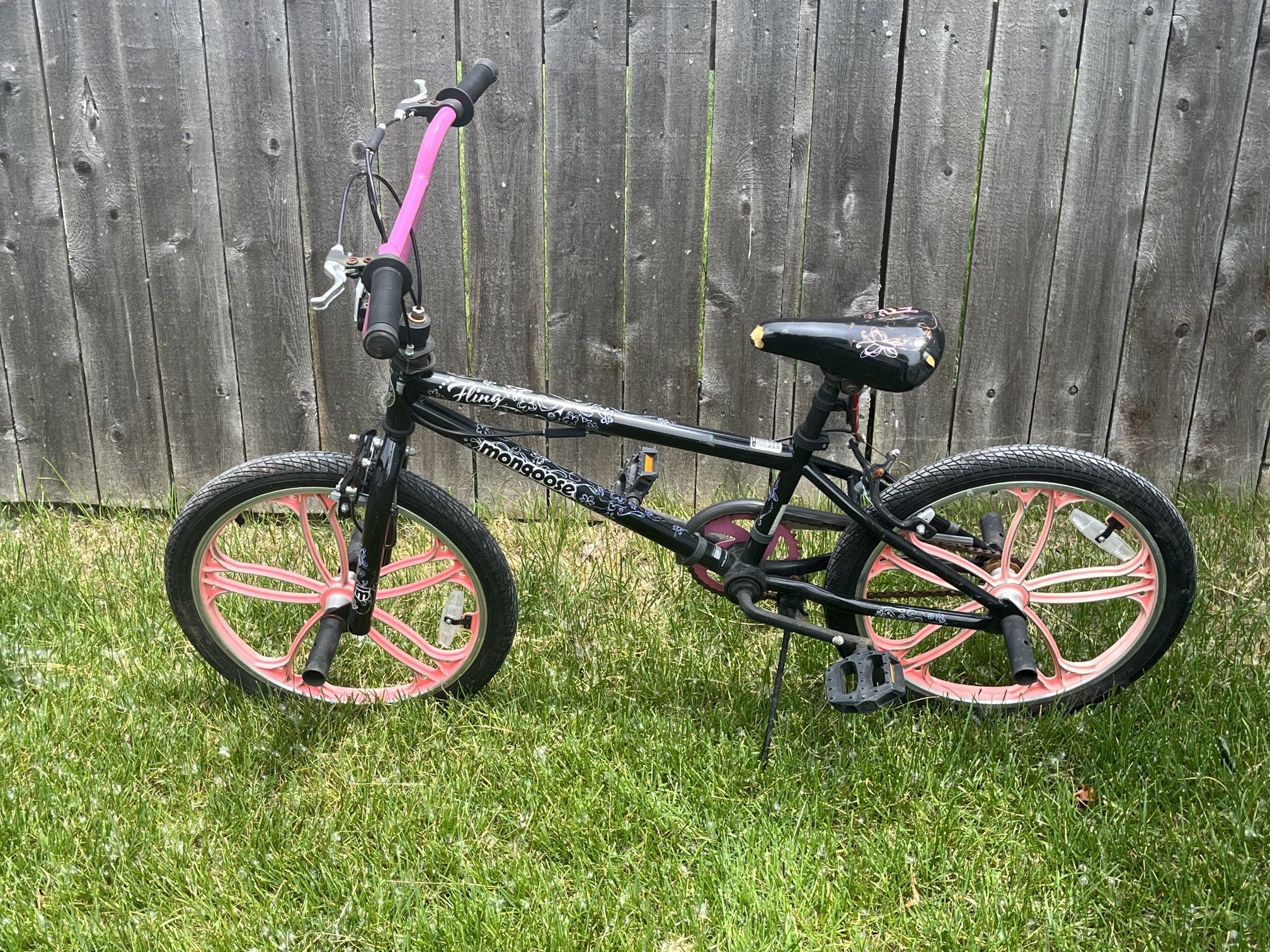 20” Mongoose Fling Pink & Black Freestyle BMX Bike w/ Mag wheels