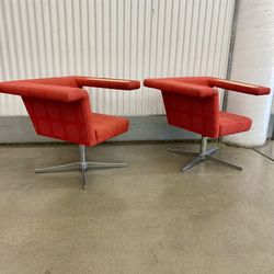 MCM vintage “Alterno” open arm swivel lounge chairs by Dauphin furniture Co. (set of 2)