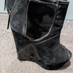 Open-Toed Boots