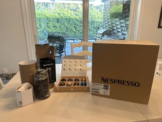 Nespresso VertuoPlus GCB2 US Deluxe Black Set for Sale in Marco Island, FL  - OfferUp