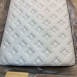 Helix Sunset Lux Full Size Mattress