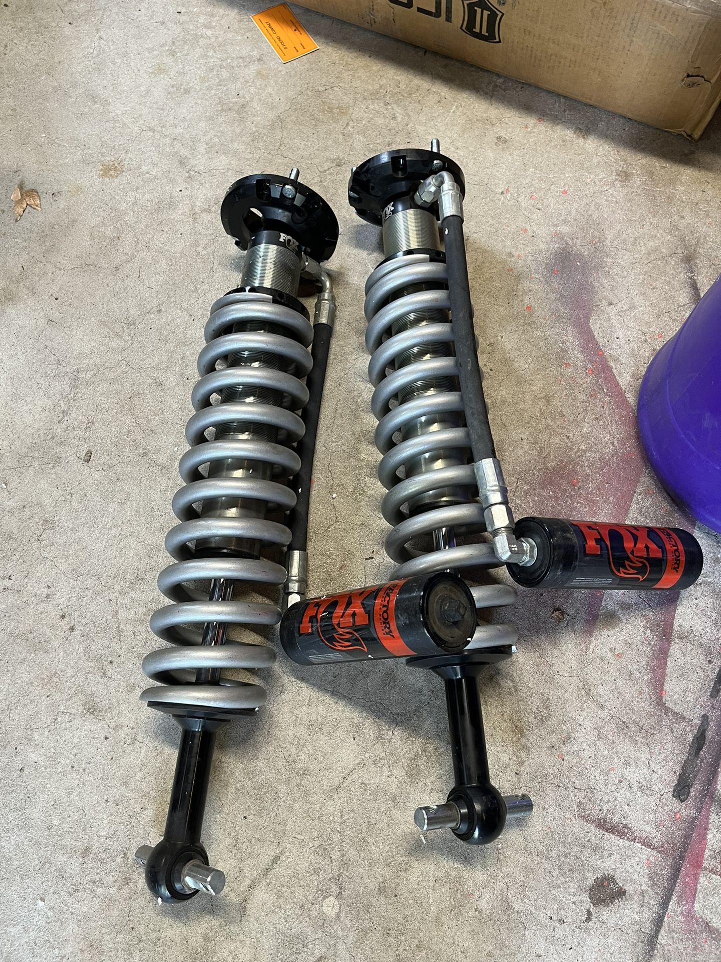 Fox 2.5 Coilovers 2019 Up GMC Chevy 1500