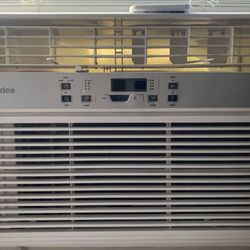 Air  conditioner Midea 12 000 BTU   