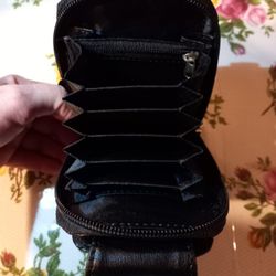 BUXTON Unisex Leather Wallet. Comes w/ Wrist Strap & Long Strap. NEW Never Used