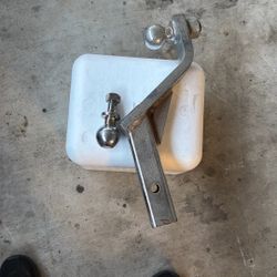 Chrome Hitch Lower Or Raid With Ball 