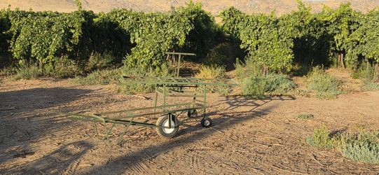 Mesas De Uva Con Carretilla