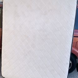 Queen Mattress And Box Spring 