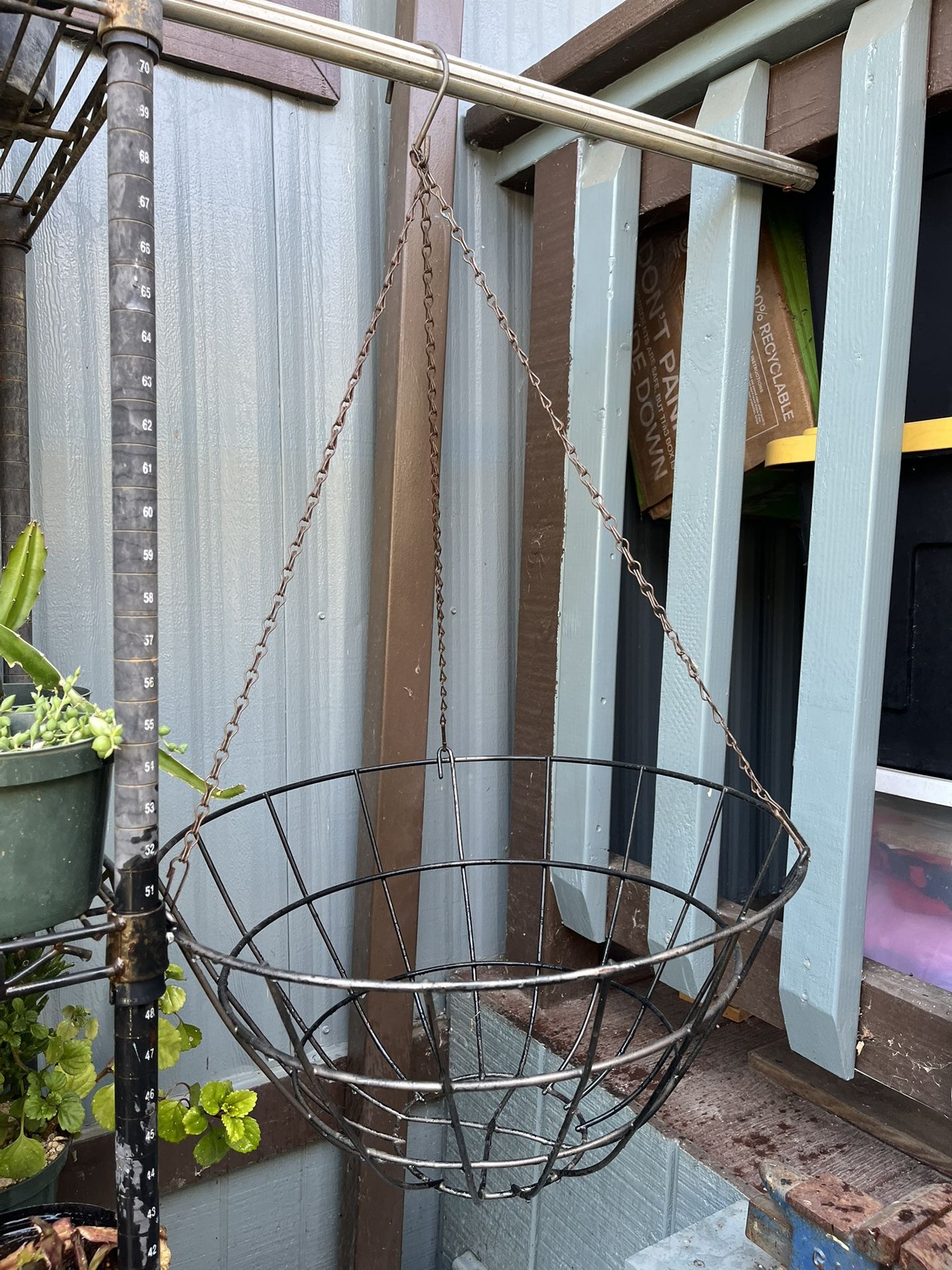 Large Hanging Flowers Basket Good Condition