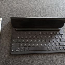Apple iPad Keyboard Folio And Mouse - 1st Gen