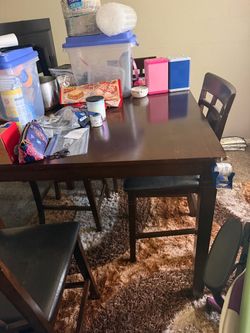 Table & 4 Chairs/FREE
