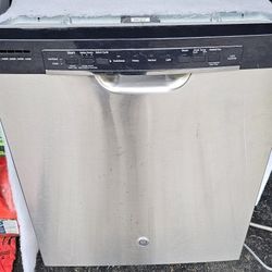  GE 24-inch stainless steel Dishwasher