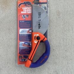 Compact Folding Hand Saw