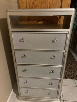 Grey dresser