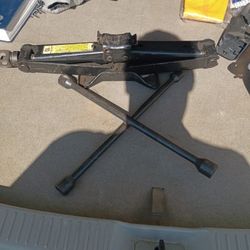 Jack And 4 Way Lug Wrench 