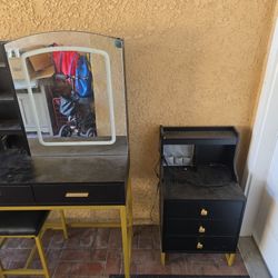Vanity And Night Stand X2