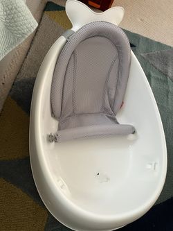 Skip Hop 3 Stage Bath Tub With Smart Sling