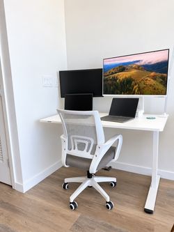 Ergonomic office chair - White and Grey