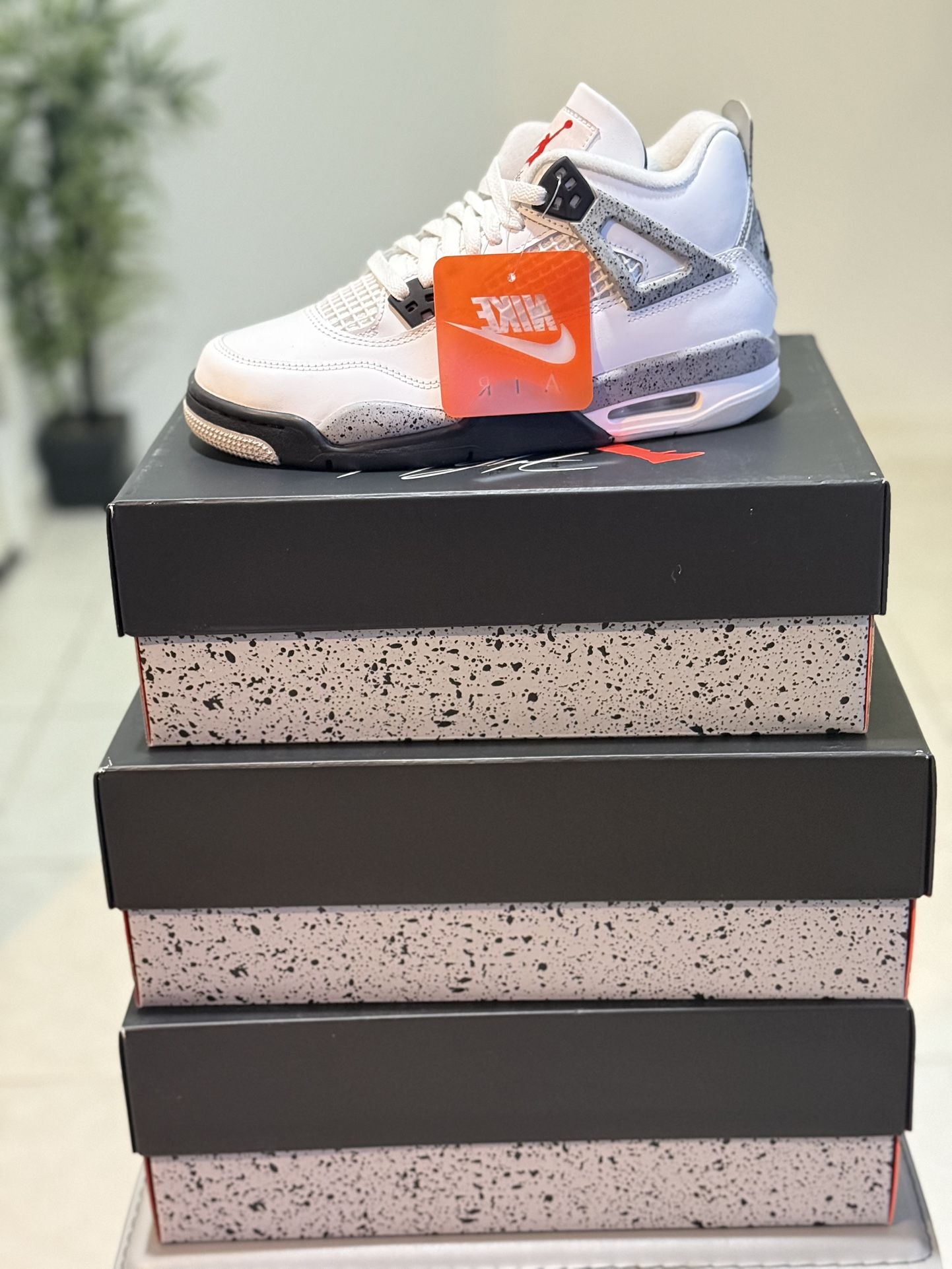 Nike Air Jordan 4 Retro 2025 White Cement